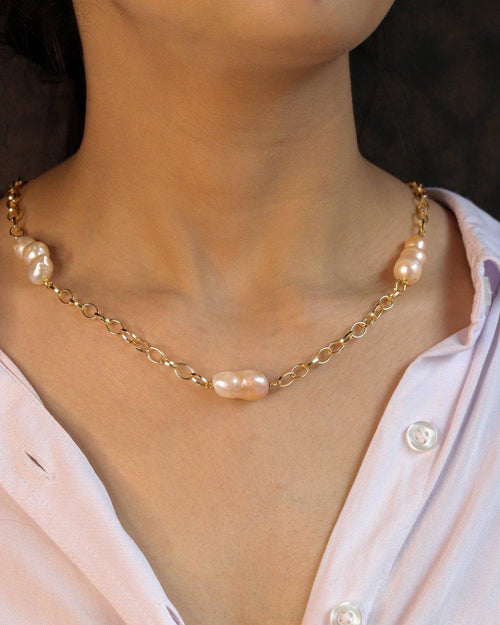 Casual Wear Pearl Necklace - FHMax.com